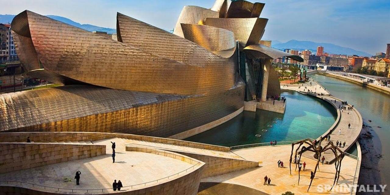 Guggenheim Museum Bilbao (Spain)