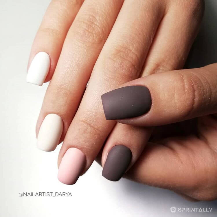 Trendy manicure for summer