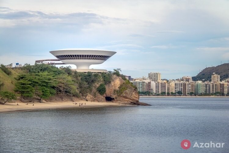 Museum of contemporary art in Niteroi, Brazil